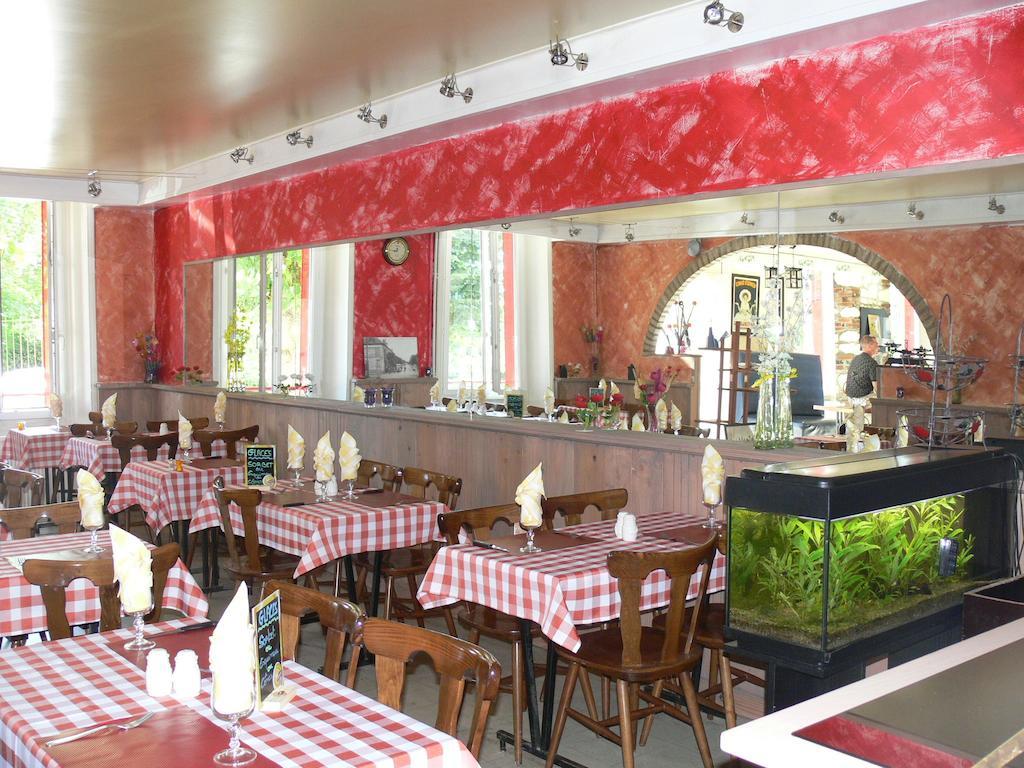 Hotel Le Saint Julien エクステリア 写真