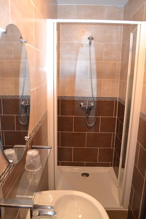Hotel Le Saint Julien エクステリア 写真